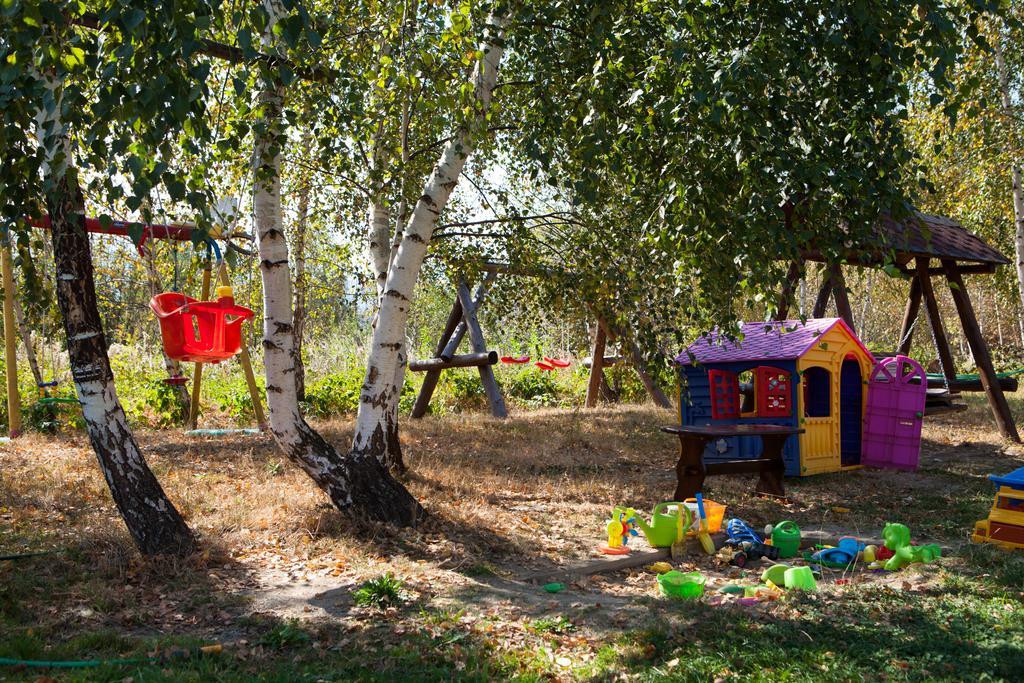 מלון Sîmbăta de Sus Pensiunea Royal Garden מראה חיצוני תמונה